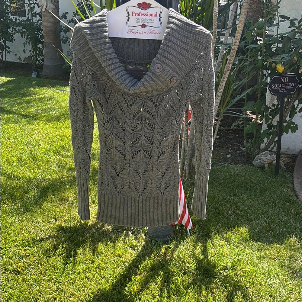 Guess Gray Cable Knit Sweater